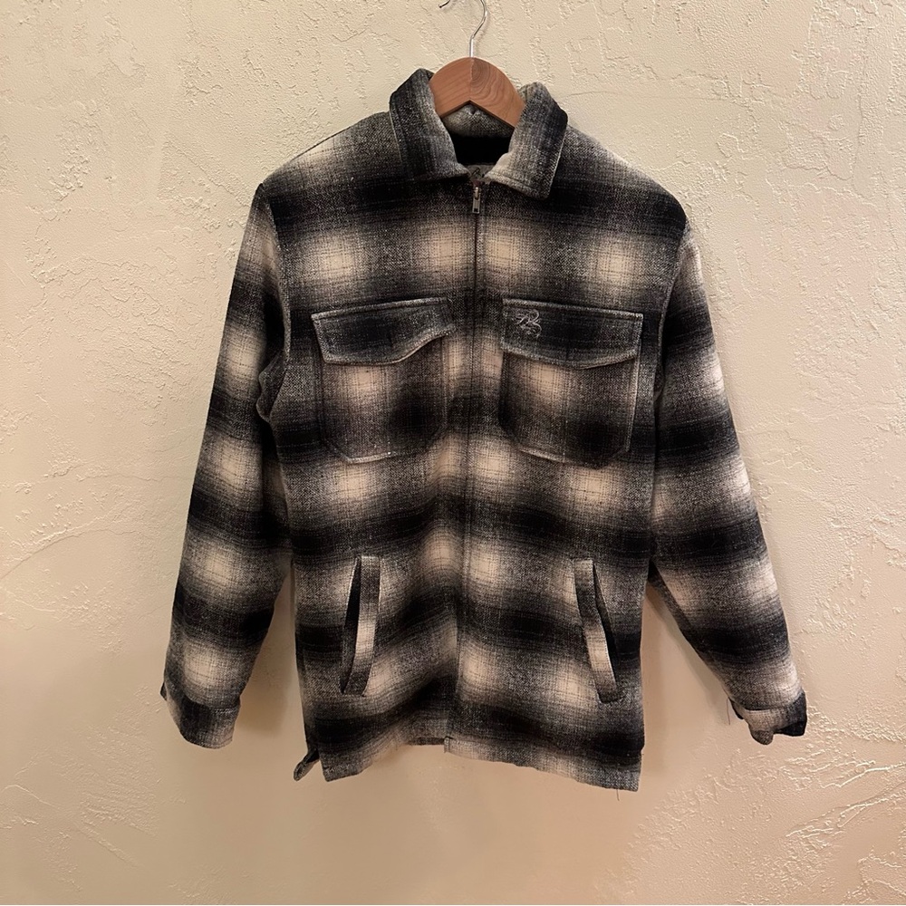 Legendary Whitetails Black and Gray Zip Up Wool Shacket